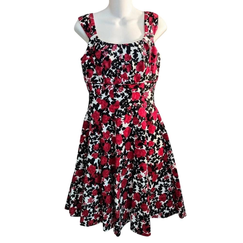 White House Black Market Empire Waist Cocktail Dress Red Black Floral Berries 4 - Picture 4 of 12
